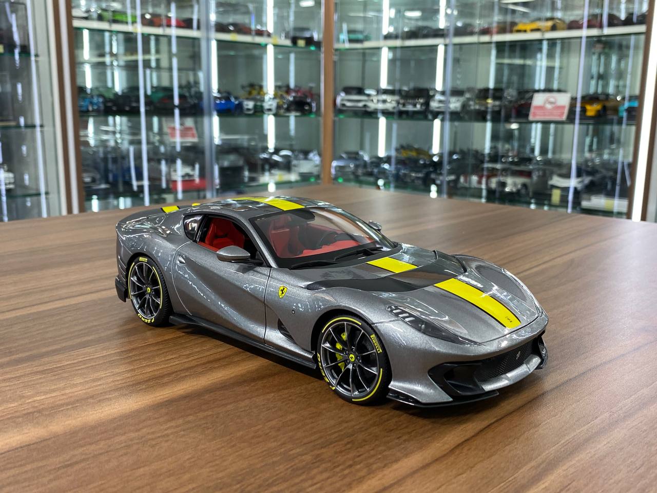 1/18 Diecast Full opening Bburago Signature Series  Ferrari 812 Competizione Grey / yellow stripe
