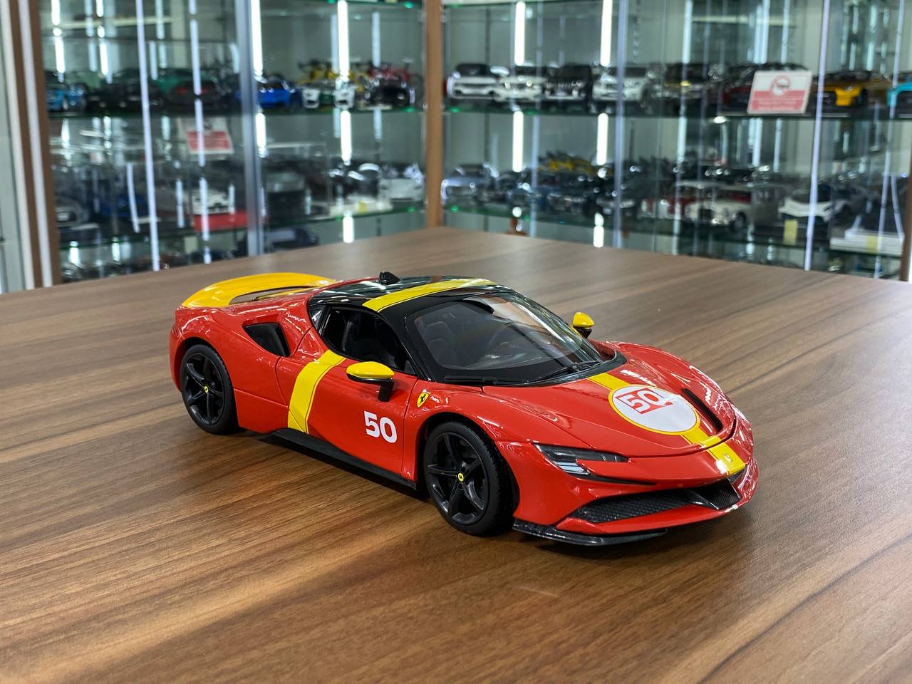 1/18 Diecast Full opening Bburago Ferrari SF90 Stradale Assetto Fiorano #50  Red / Yellow stripe