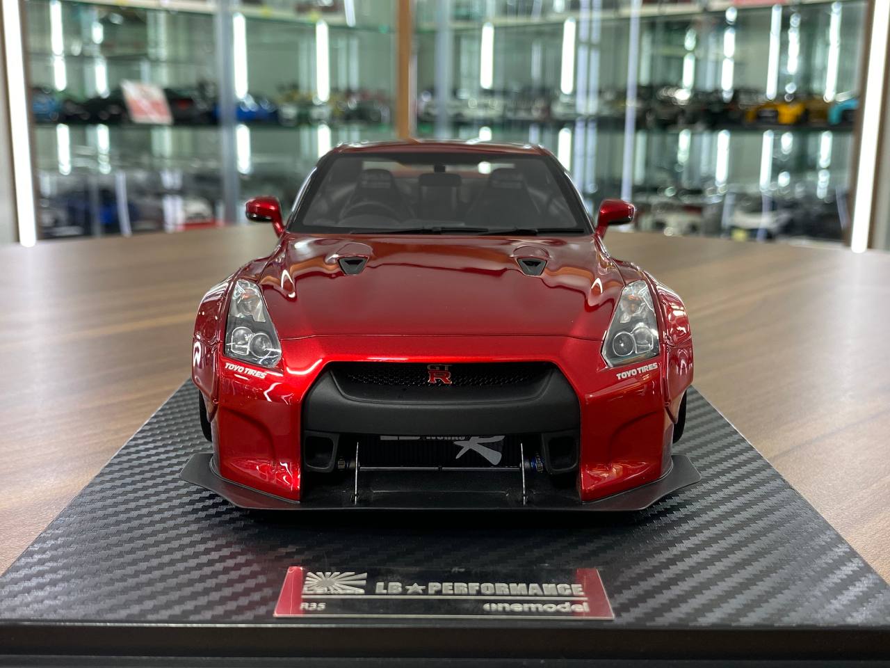 1/18 Resin Nissan GT-R R35 Liberty Walk Red One Model