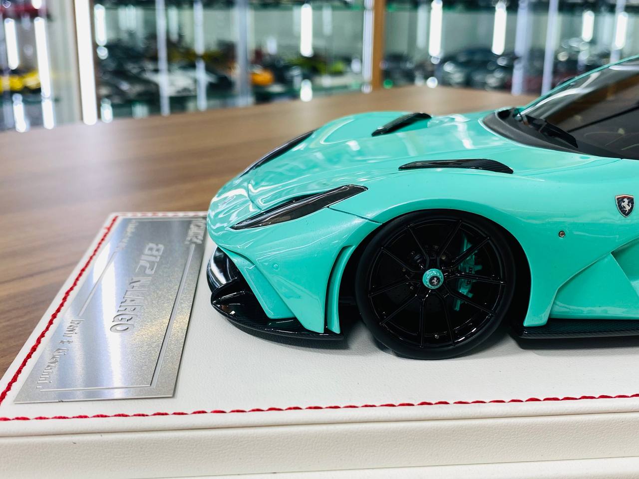 Davis & Giovanni Ferrari 812 N-Largo – 1/18 Resin Model, Mint Metallic Green, Limited to 7 Units