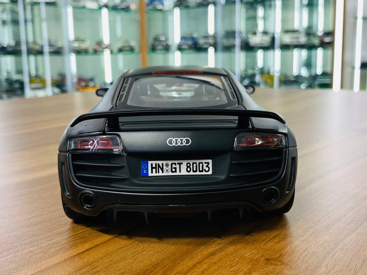 1/18 Diecast Full opening Maisto AUDI R8 GT in Matt Black