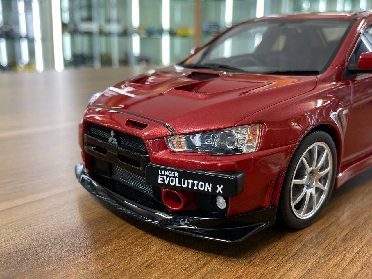 1:18 Resin Model - Otto Mobile Mitsubishi Lancer Evo X FQ 400 (Red)