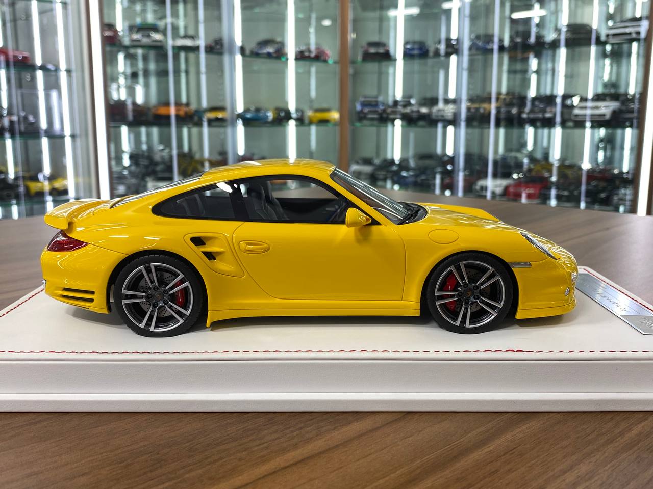 1:18 Resin Porsche 911 Turbo S (997.2) Yellow Exterior with Black Interior Silver Rim Ivy Model