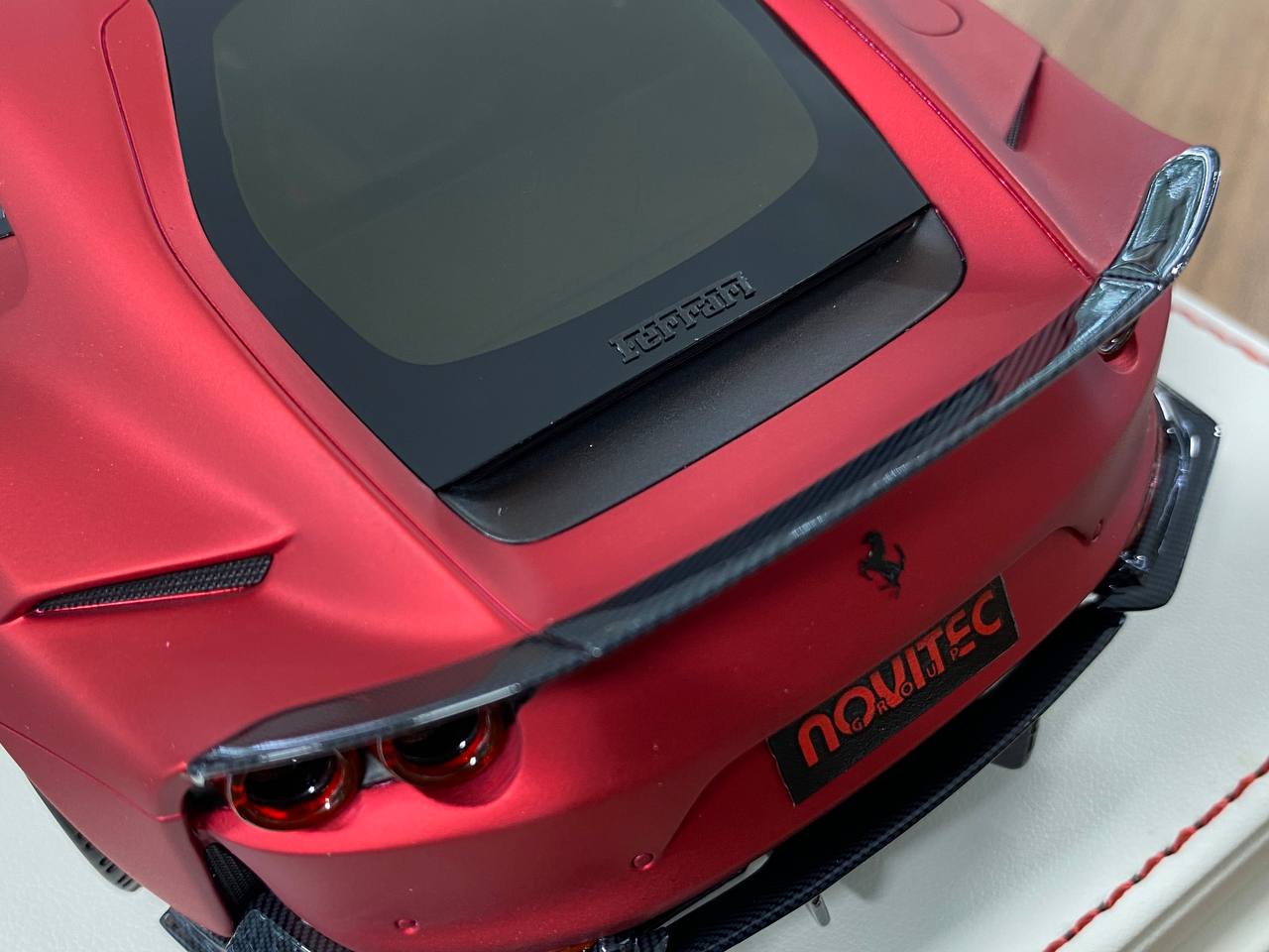 1:18 Resin – Davis & Giovanni Ferrari 812 Superfast Novitec Matt Red Limited 1 of 1