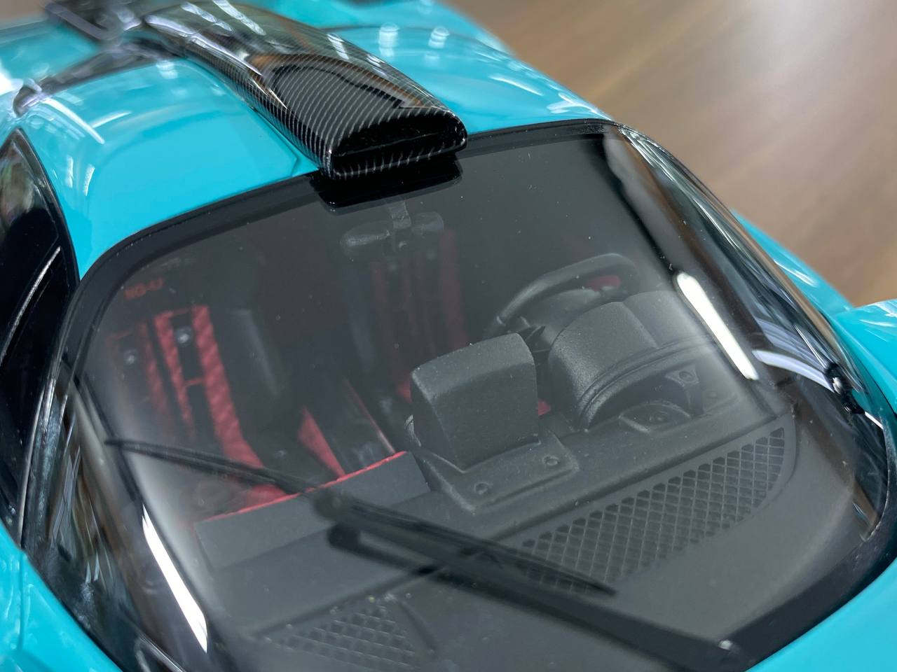 1:18 Resin  – Timothy & Pierre Gemballa MIG-U1 (Ferrari Enzo) Tiffany Blue Limited 50 pcs