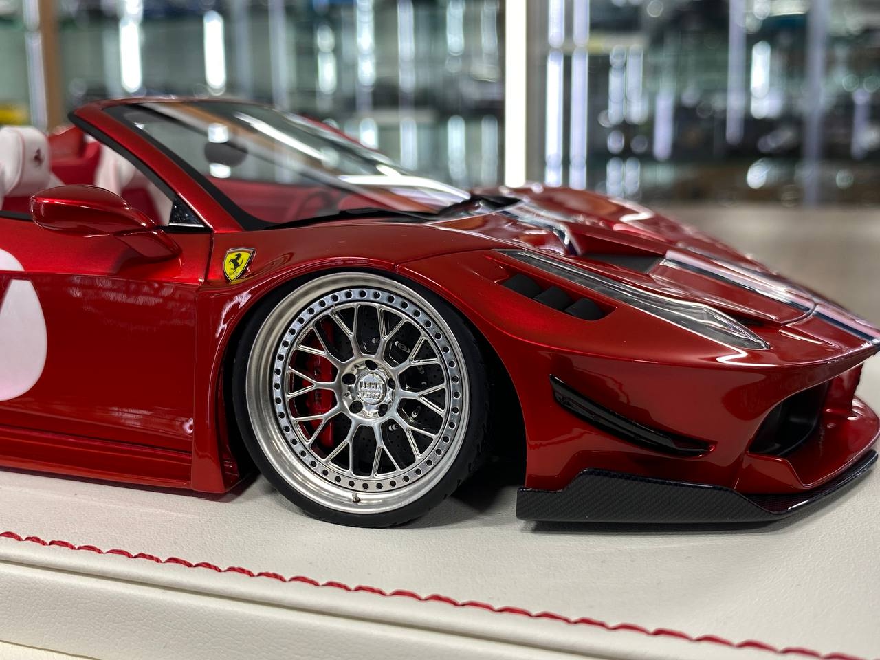 1:18 Resin Davis & Giovanni Ferrari 458 Spider GT LB Works Candy Red / French Stripe 7 – Limited 1 of 1