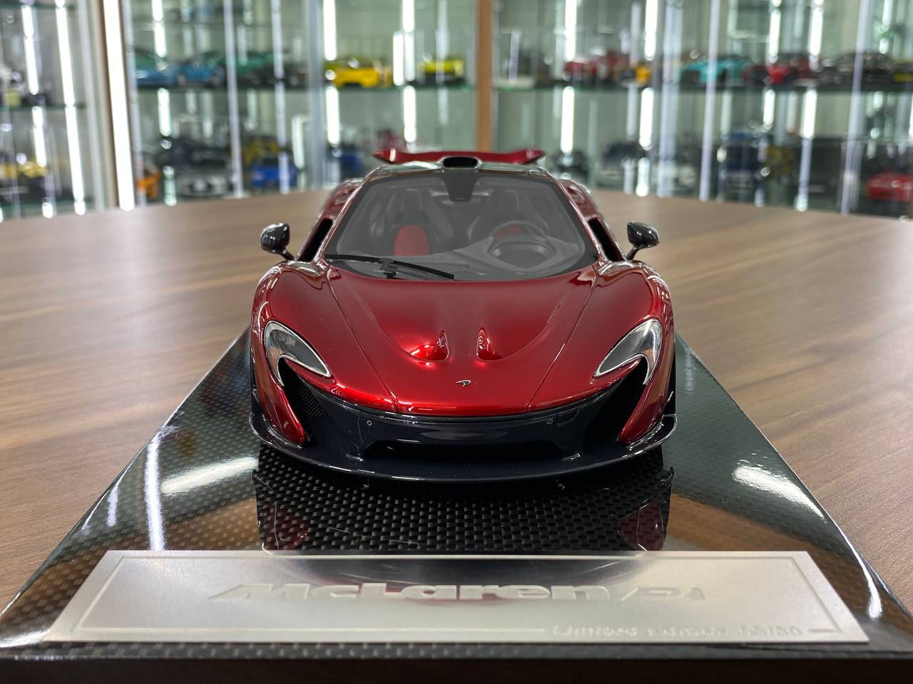 1/18 Resin – Dino McLaren P1 Volcano Red Limited- 30 pcs