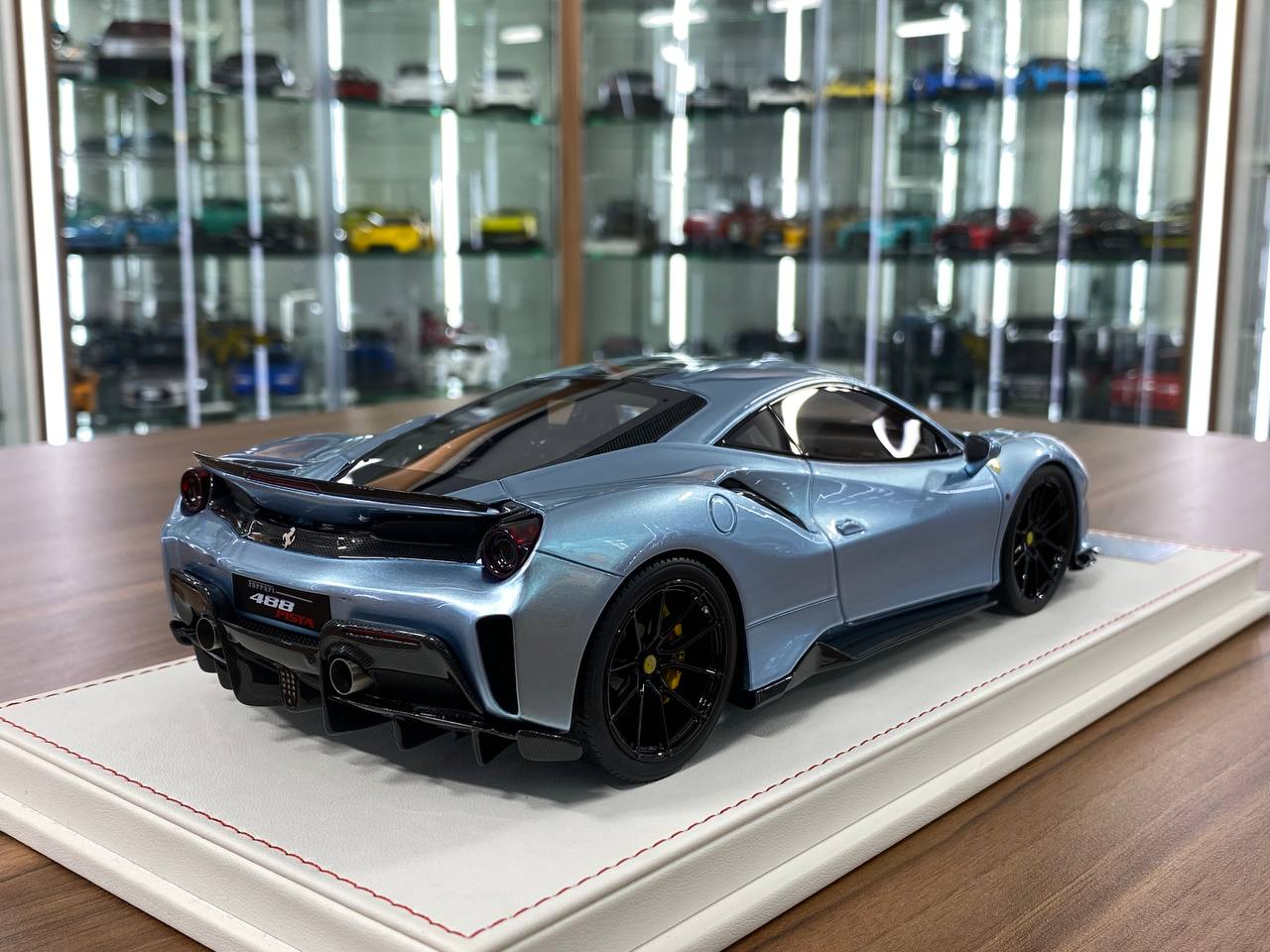 1/18 Resin CE Custom Edition Ferrari 488 Pista Ice Blue Ltd.Edn.30 pcs