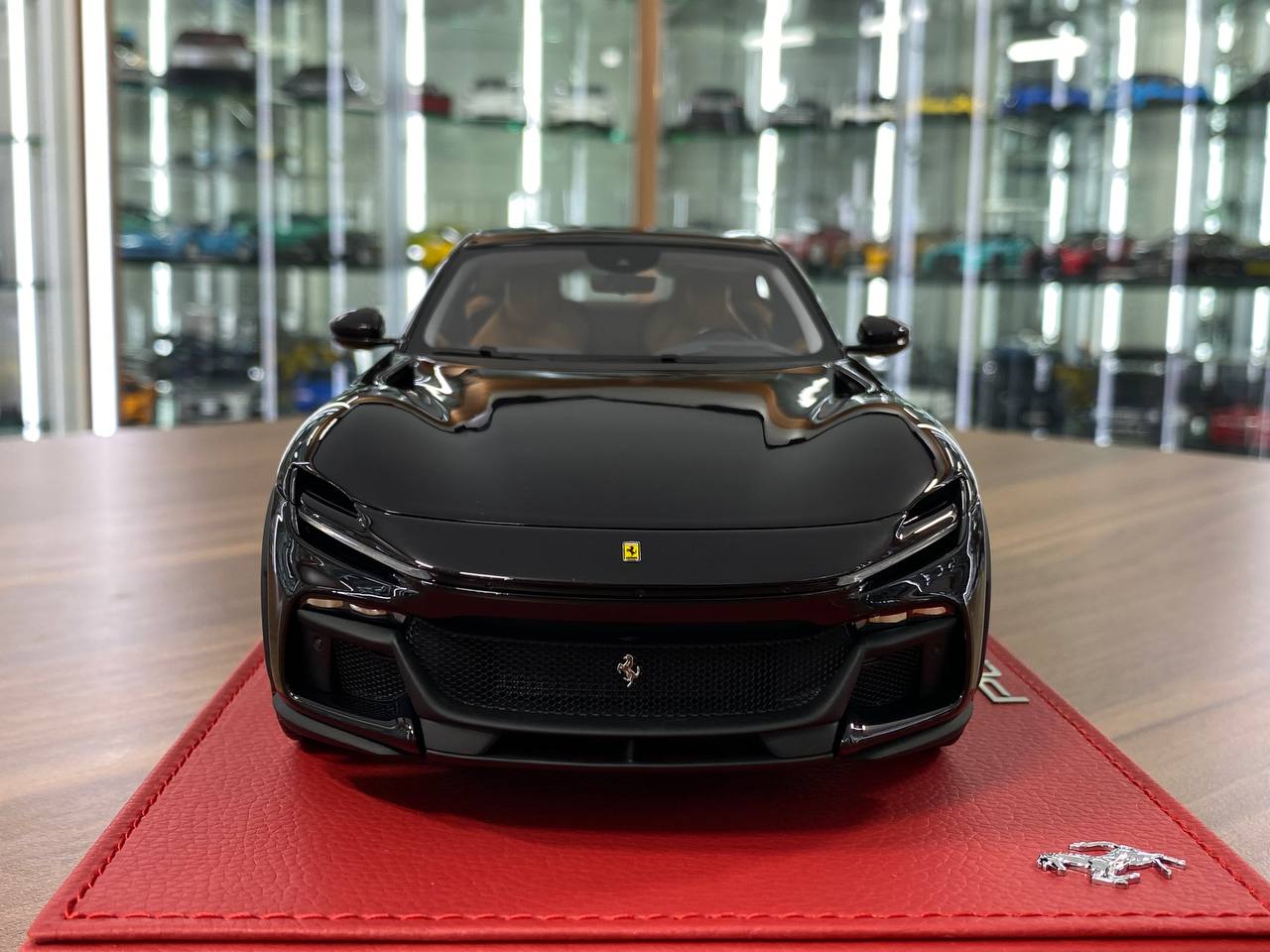 1/18 Resin BBR Models Ferrari Purosangue in Nero Purosangue Metallic (Ltd Edn.80 pcs)