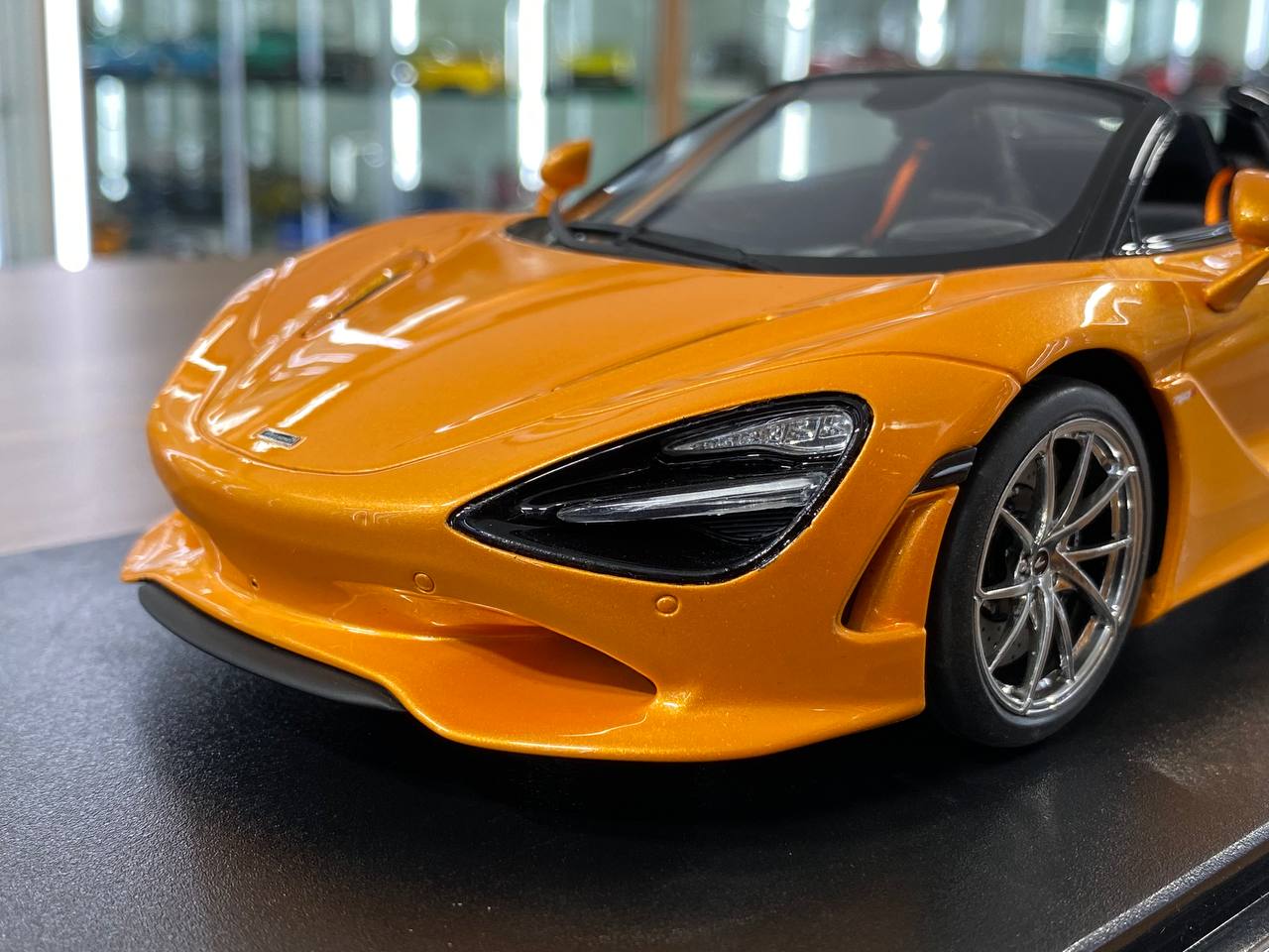 1/18 Resin Model – GT Spirit McLaren 750S Spider Orange Limited Edition