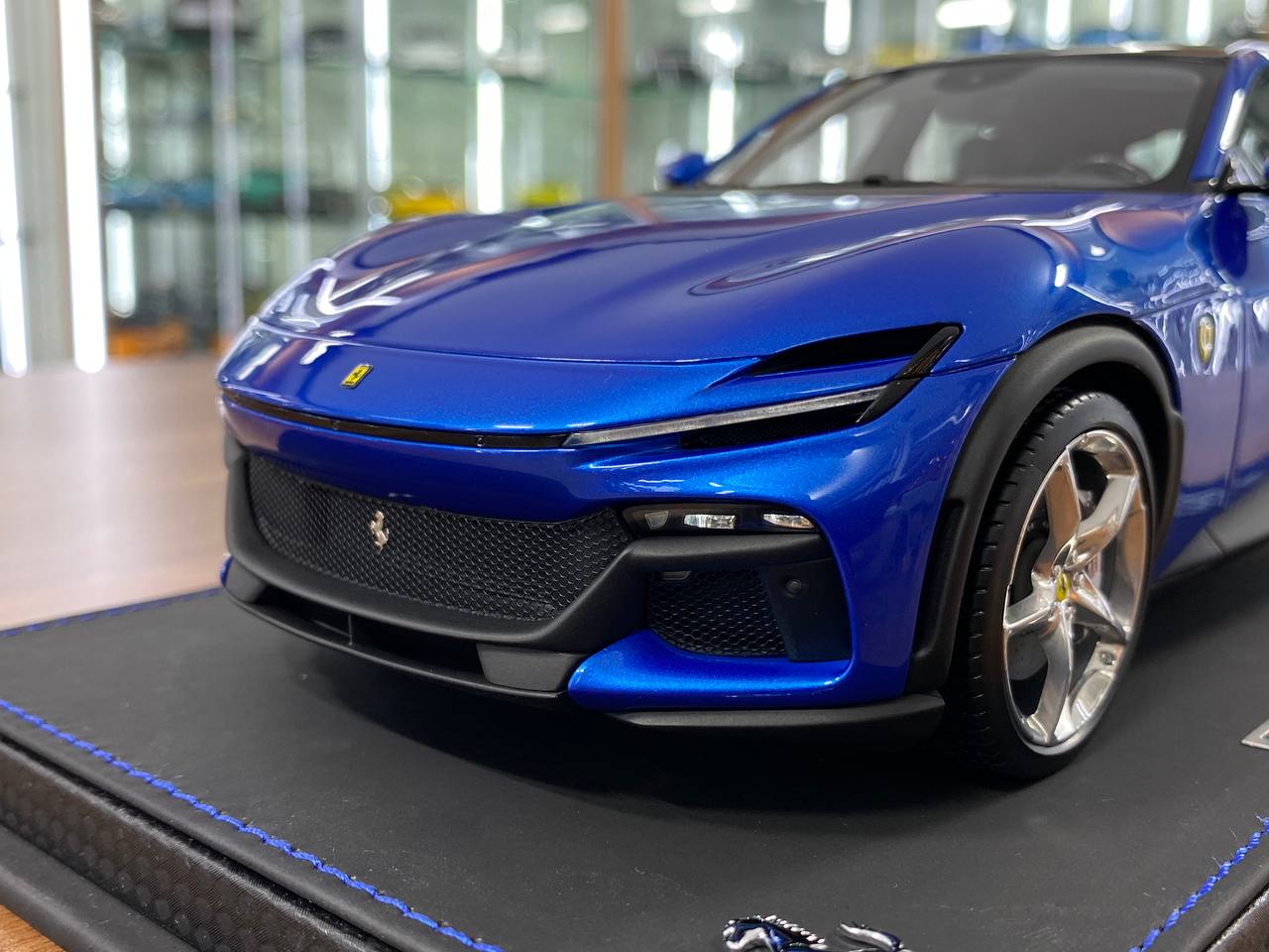 1/18 Resin Model – BBR Models Ferrari Purosangue Blu Corsa Limited Edition: 84 pcs