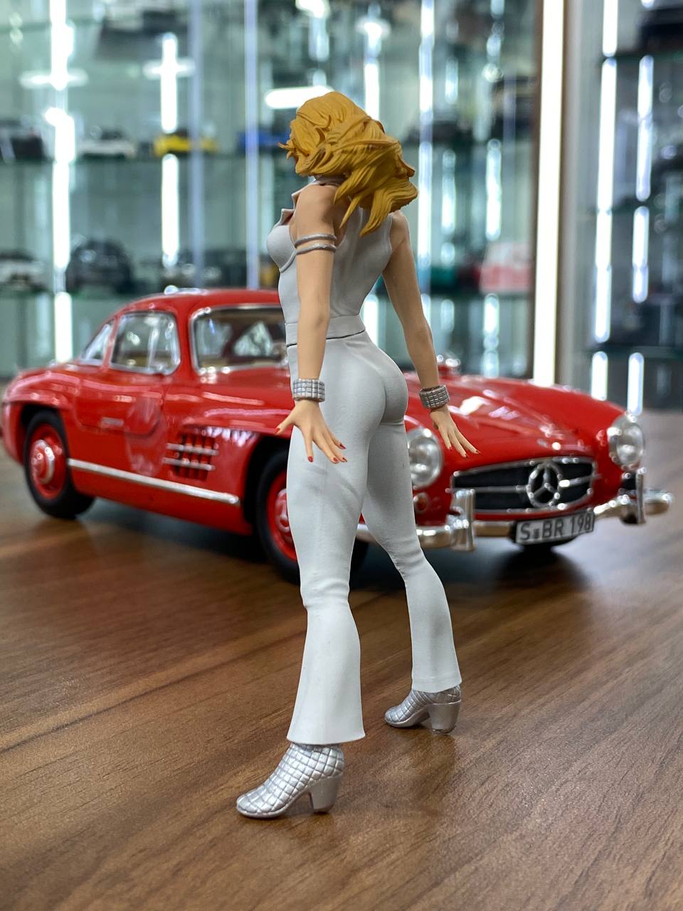 1/18 Resin Scale Figure (Hand Made / Painted) Dazzler ( X Men ) White Dress