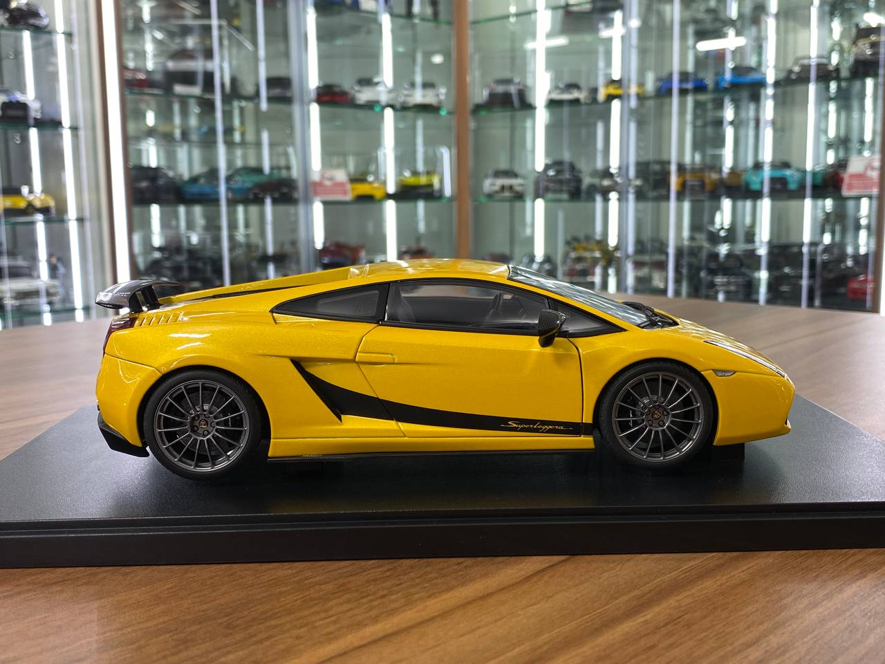 1/18 Diecast Lamborghini Gallardo Superleggera – Metallic Yellow | AUTOart | Full Opening