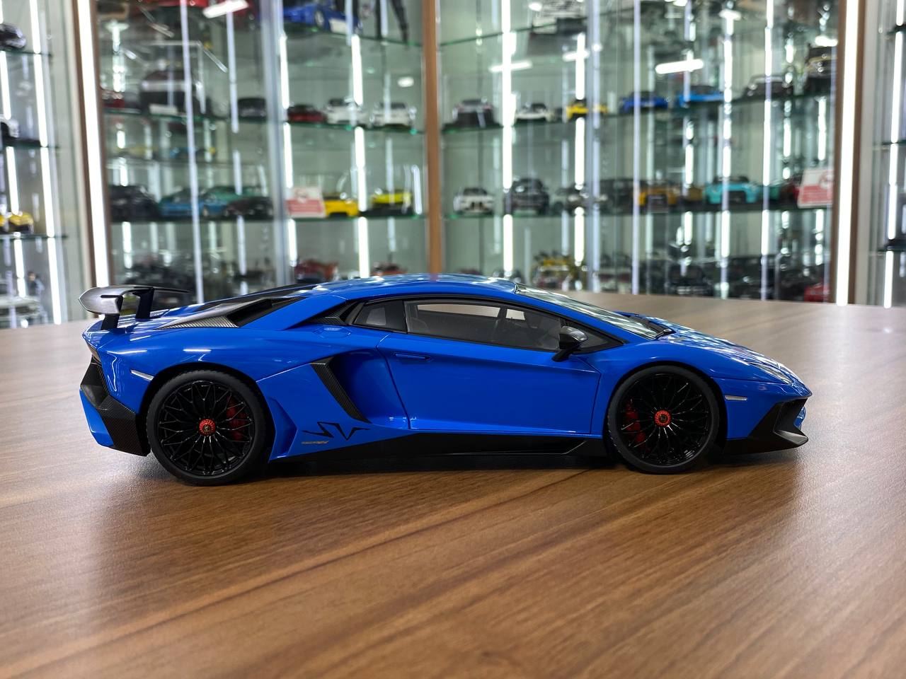 1/18 Diecast Lamborghini Aventador SV LP 750-4 – Blue Lemans | AUTOart | Full Opening