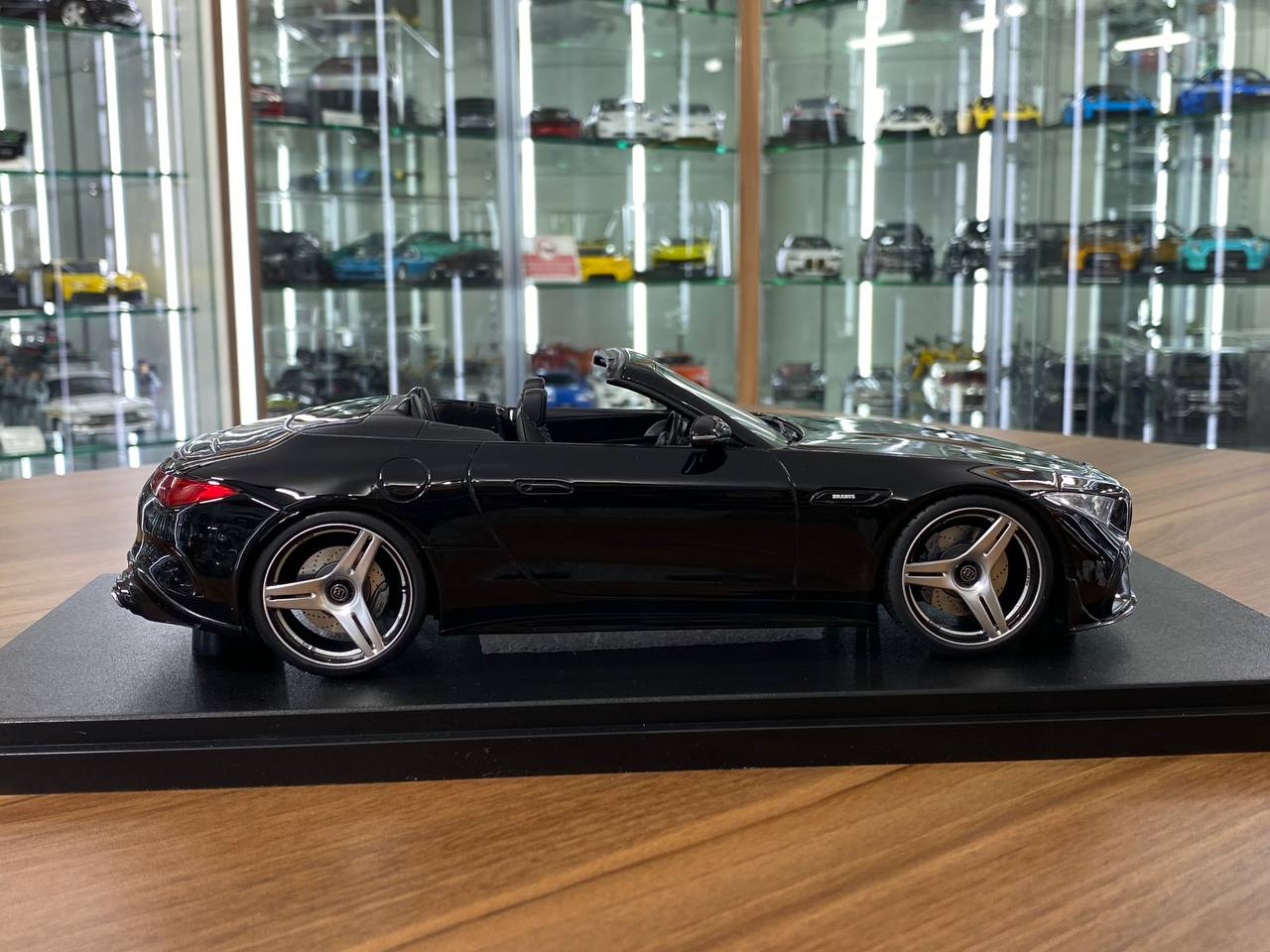 1/18 Resin Model – BRABUS 750 BODO BUSCHMAN EDITION | GT Spirit | Black