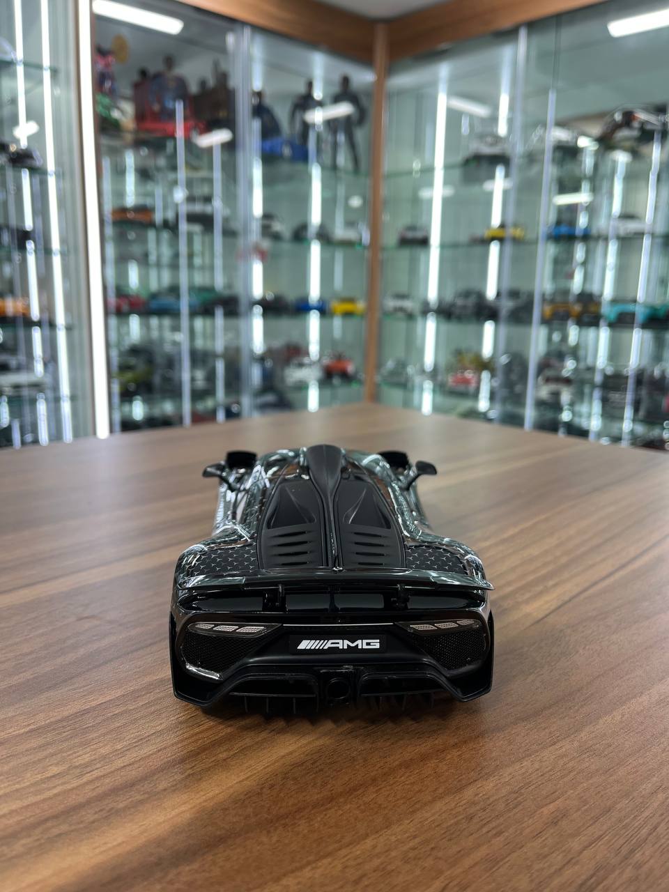 🚀 NZG Dealer Edition 1:18 Mercedes-Benz AMG ONE – Black | Full Opening Diecast