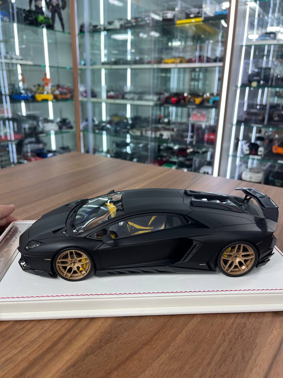 ★ 1/18 Davis & Giovanni Lamborghini Aventador – Matt Black | One-of-One Exclusive