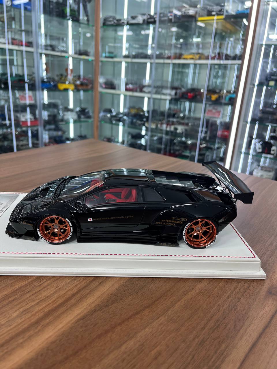 1/18 Lamborghini Diablo 6.0 Concept LB Performance | Davis & Giovanni | Limited to 10 pcs