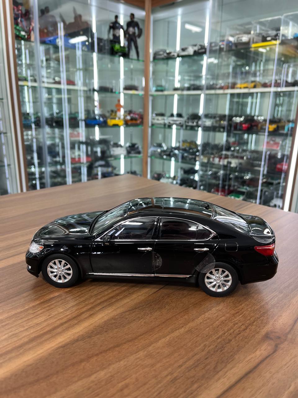 1/18 Norev Lexus LS 460 – Black | Full Opening Diecast Model Car