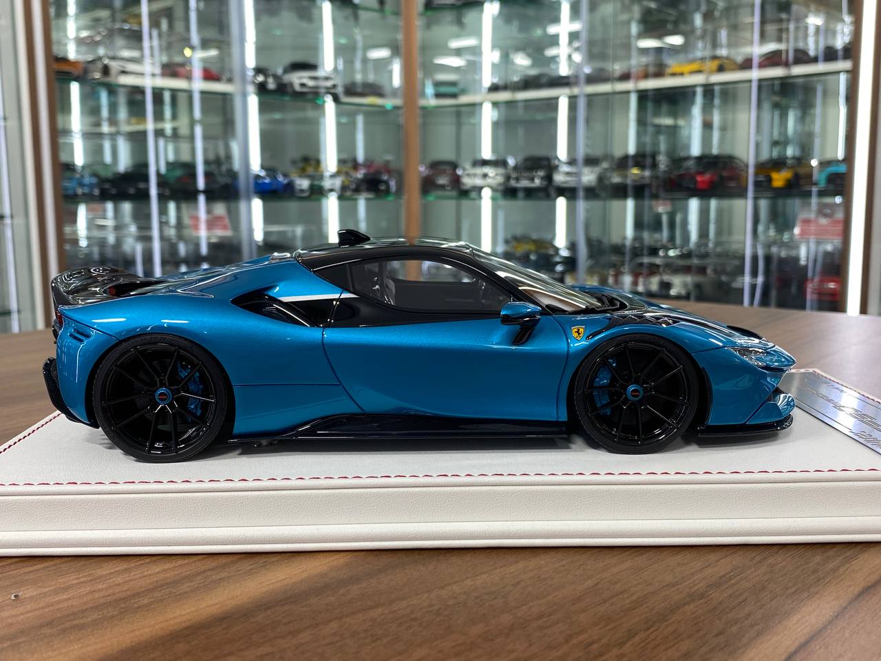 1/18 Resin Ferrari SF90 Stradale Novitec – Metallic Blue | Davis & Giovanni