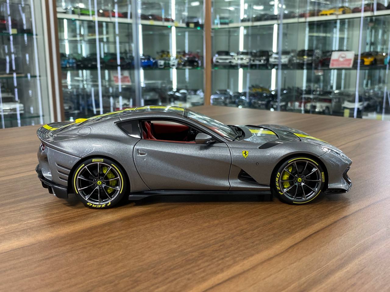 1/18 Diecast Full opening Bburago Signature Series  Ferrari 812 Competizione Grey / yellow stripe