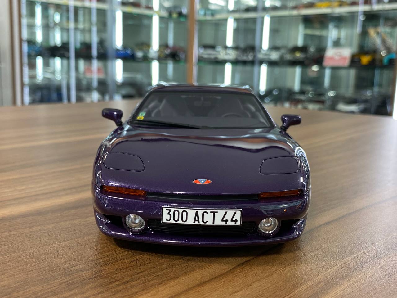 1/18 Diecast OTTO VENTURI 300 ATLANTIQUE Purple Miniature Car