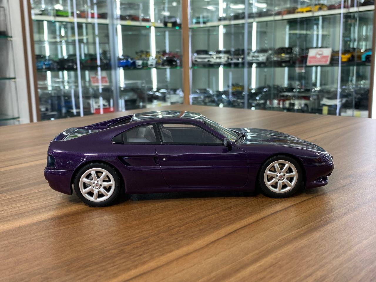 1/18 Diecast OTTO VENTURI 300 ATLANTIQUE Purple Miniature Car