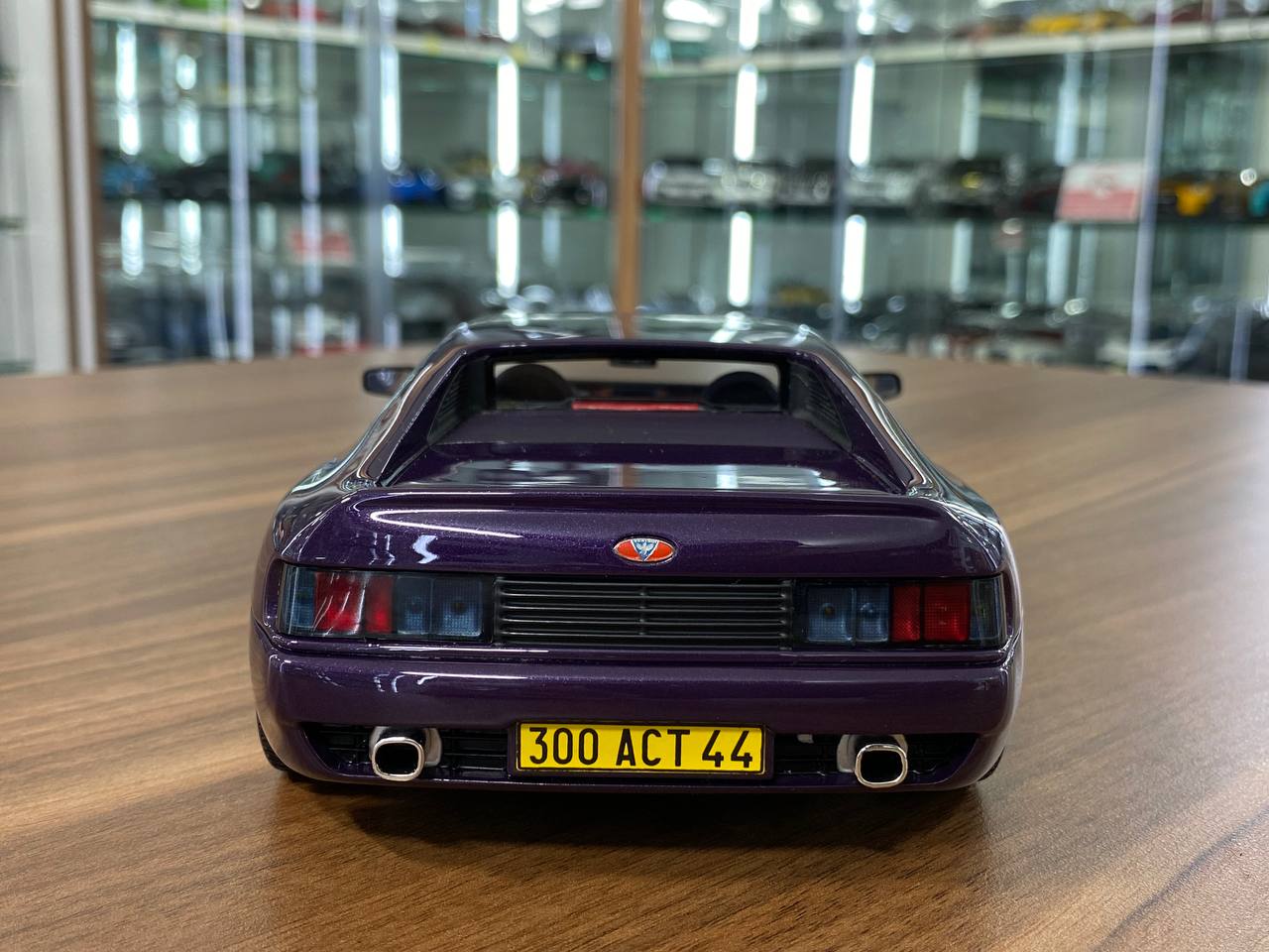 1/18 Diecast OTTO VENTURI 300 ATLANTIQUE Purple Miniature Car