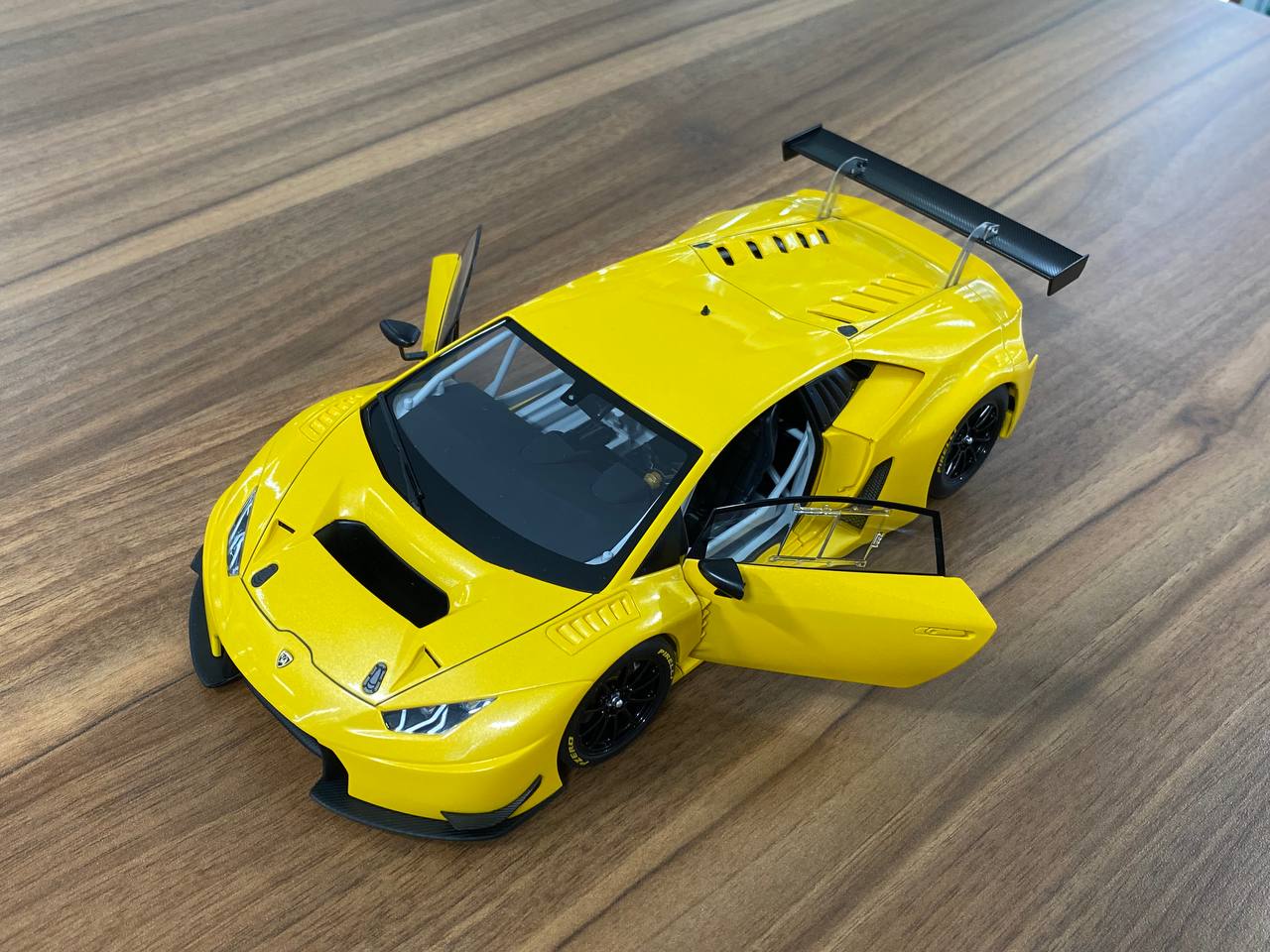 1/18 Diecast Lamborghini Huracan GT3 Yellow AUTOart Scale Model Car