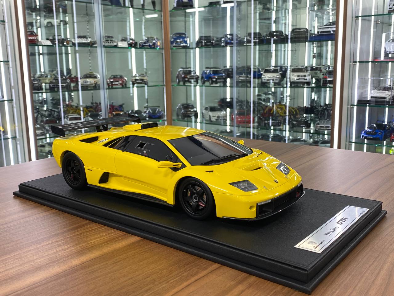 1/12 Resin - Lamborghini Diablo GTR Yellow | GL Models