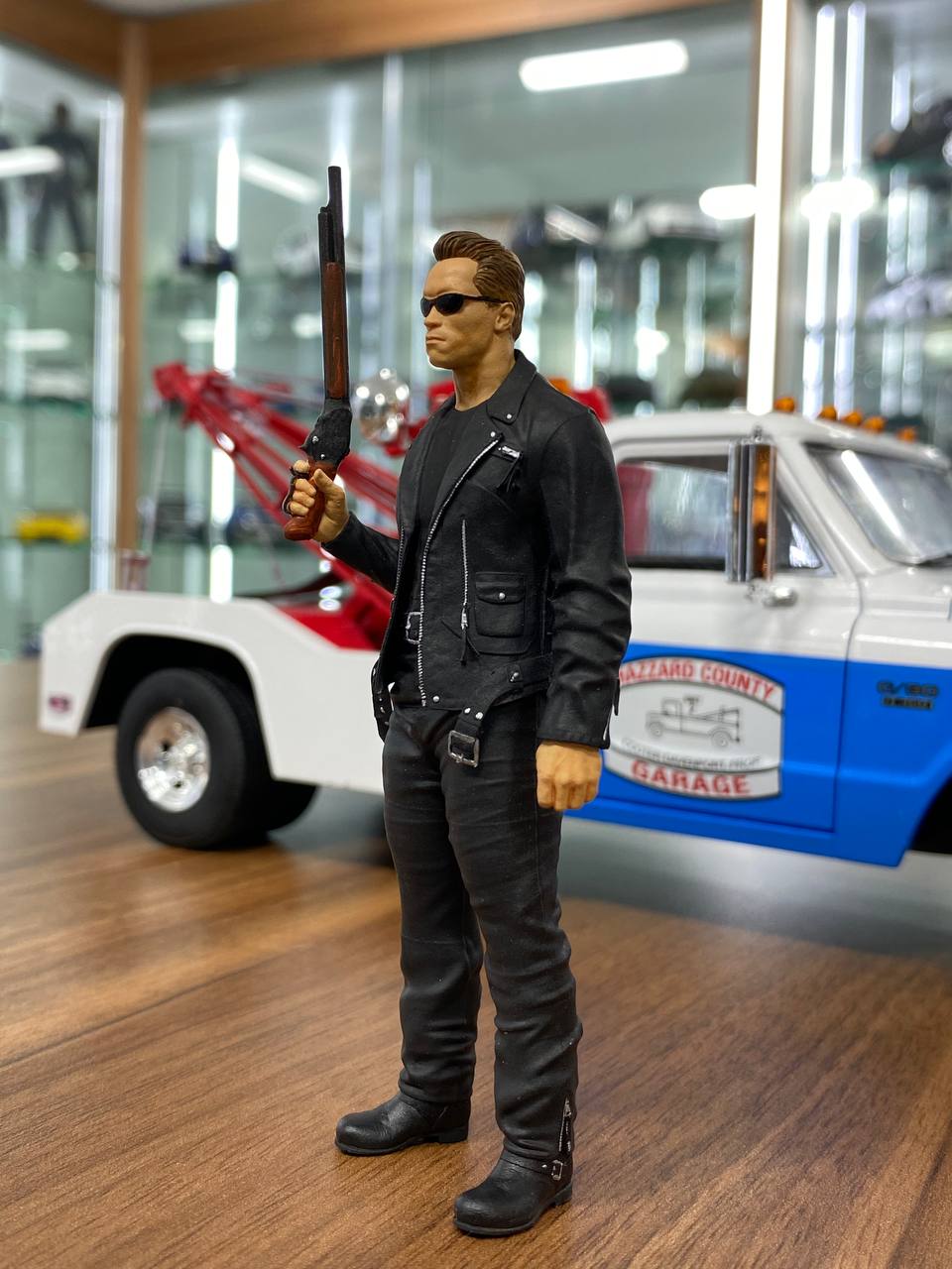 Figure Arnold Schwarzenegew Terminator 2 by SF 1/18 (1of500)