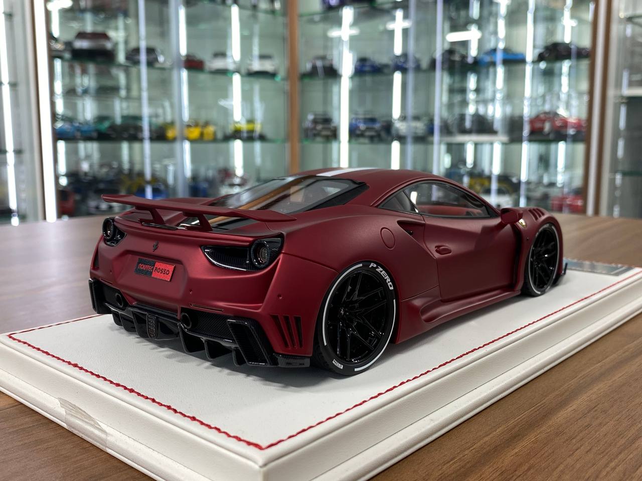 1:18 Resin Model – Davis & Giovanni Ferrari 488 GTB N-Largo – Matt Chrome Red, White/Black Stripe – Limited 5 pcs