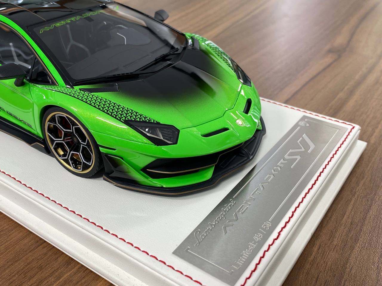 1/18 Resin – Davis & Giovanni Lamborghini Aventador SVJ Green Unusual Ltd.Edn.50 pcs