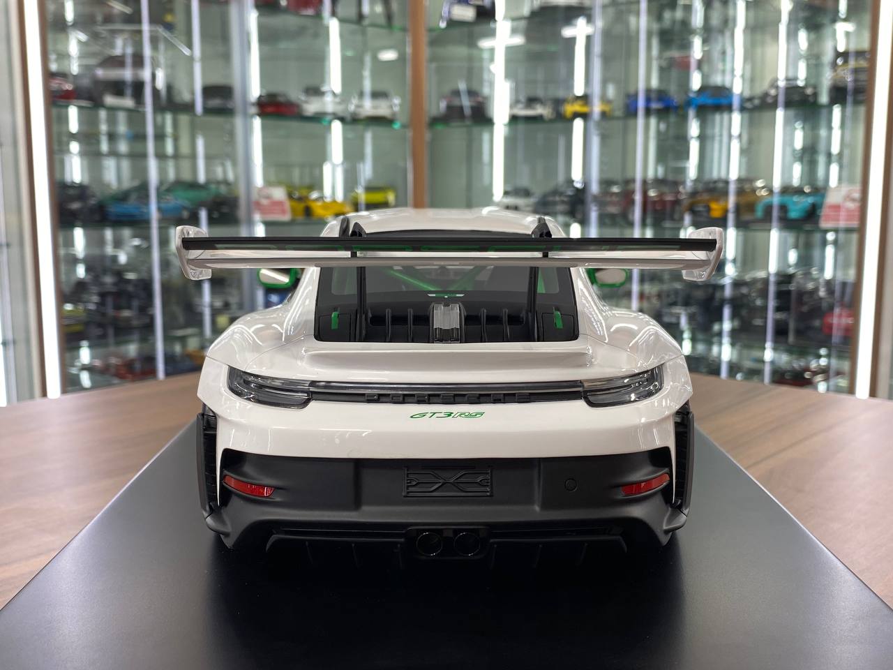 1/12 Resin Porsche 911 GT3 RS – White / Green | Spark Models Dealer Edition | Limited to 300 pcs