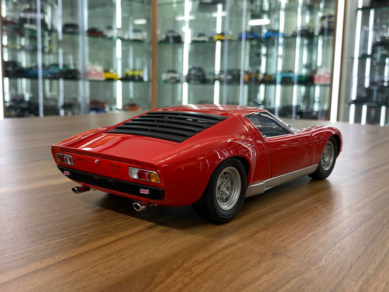 1/18 Diecast Lamborghini Miura SV – Red | AUTOart | Full Opening