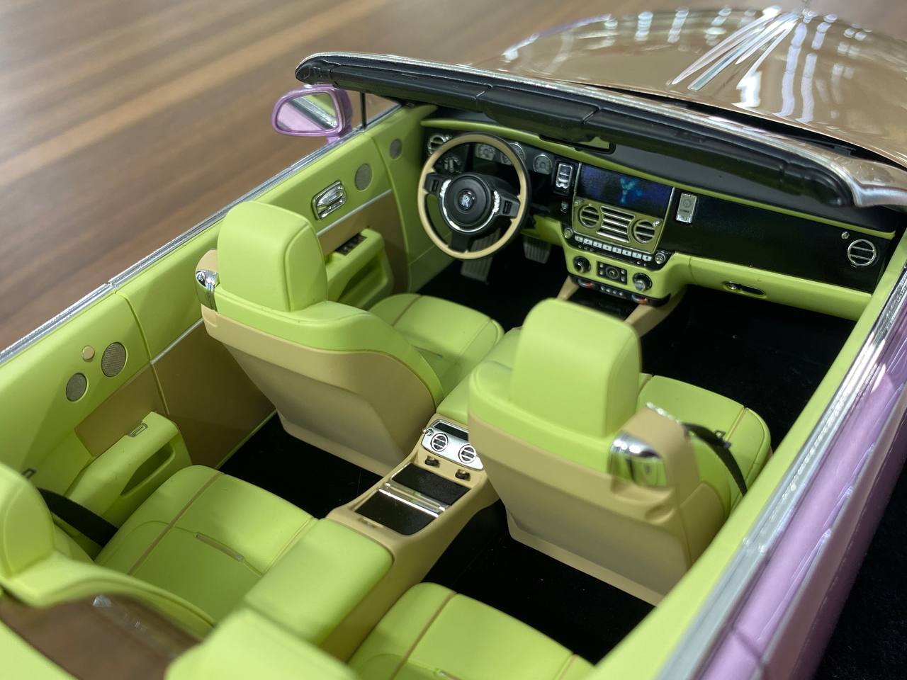 1/18 Resin Model – Rolls Royce Dawn | H&H | Victoria Violet / Desert Gold