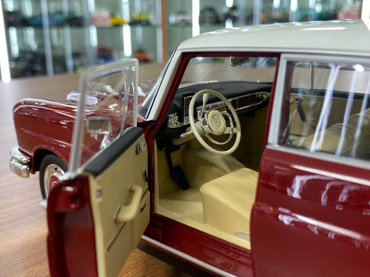 1/18 Diecast Mercedes-Benz 220 S (W111) 1959 - 1965 Red Scale Model Car by Norev