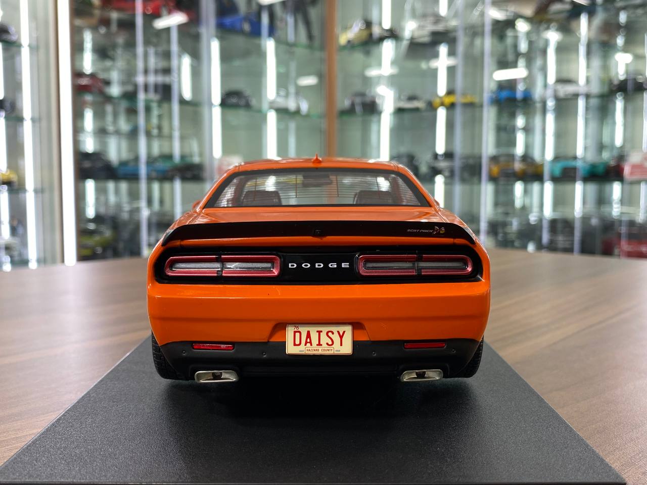 1/18 Diecast Solido Dodge Challenger R/T SCAT PACK WIDE BODY Hazzard Tribute 2023 Orange
