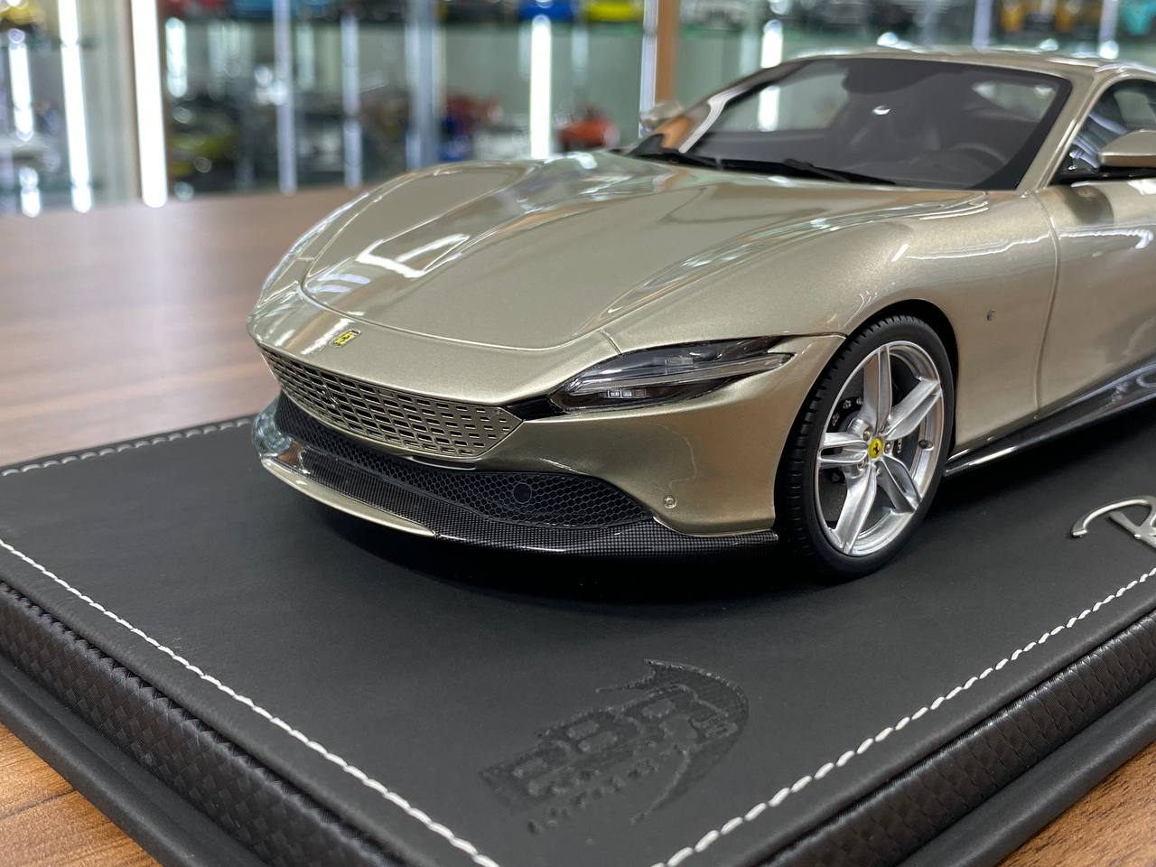 1/18 Resin – BBR Models Ferrari Roma Grigio Ingrid Limited Edition: 18 pcs