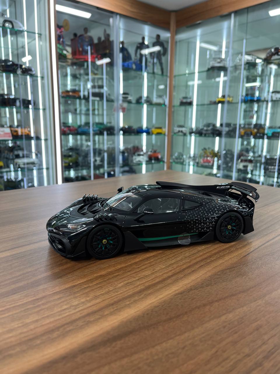 🚀 NZG Dealer Edition 1:18 Mercedes-Benz AMG ONE – Black | Full Opening Diecast