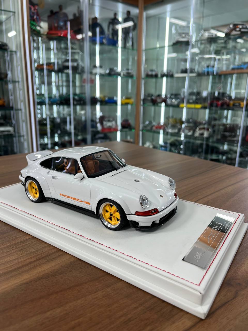 Ivy Models 1:18 Porsche Singer DLS – White | Resin | Limited to 20 pcs