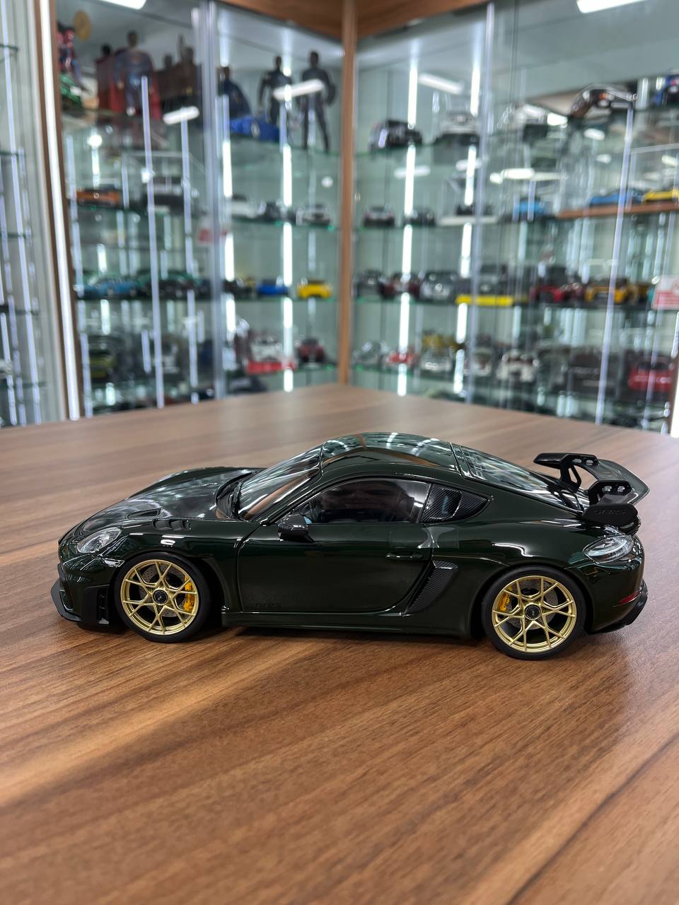 1:18 Diecast Porsche 718 Cayman GT4 RS Weissach | Brewster Green | Norev
