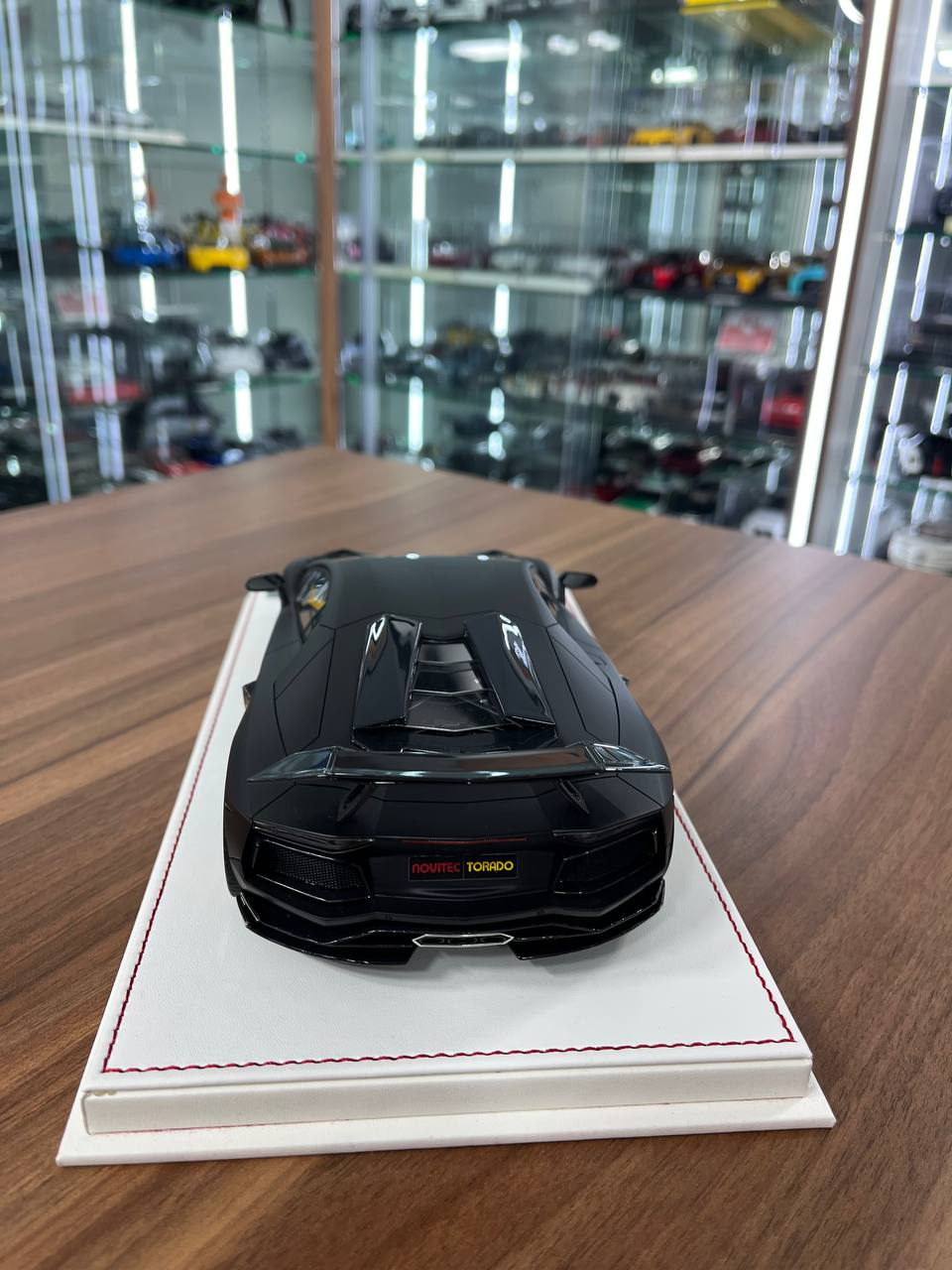 ★ 1/18 Davis & Giovanni Lamborghini Aventador – Matt Black | One-of-One Exclusive
