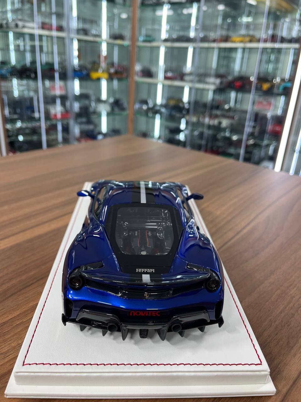 1/18 Resin Ferrari 488 Pista Metallic Blue with Black & White Stripe – Davis & Giovanni | Limited to 30 pcs