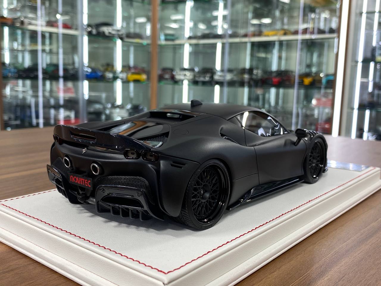 1/18 Davis & Giovanni Ferrari SF90 Stradale Novitec Matt Black | Resin | Limited 12 pcs