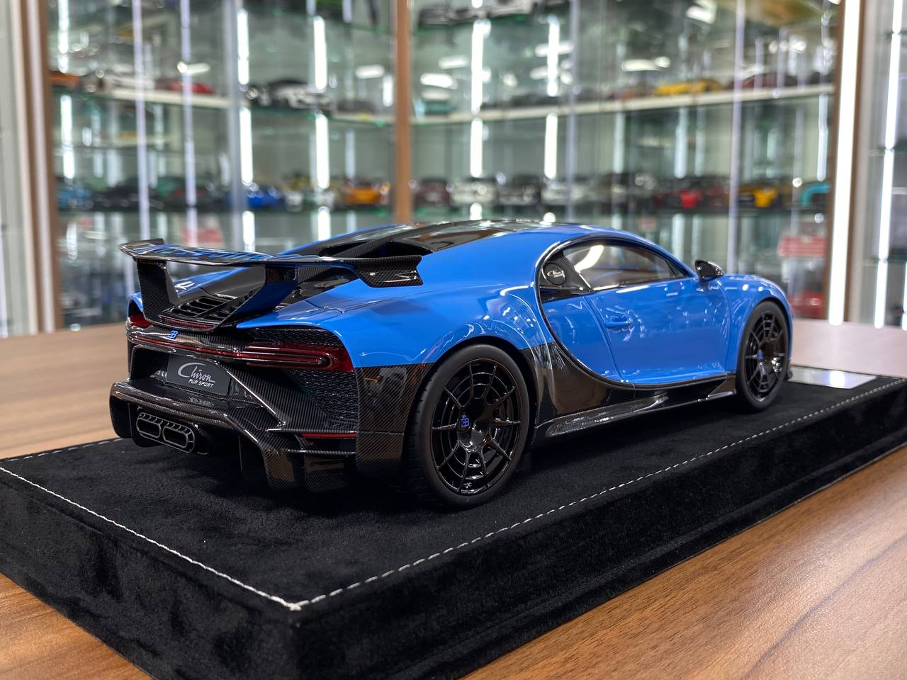 ★ 1:18 H&H Bugatti Chiron Pur Sport – Presentation Blue – Limited Edition of 30