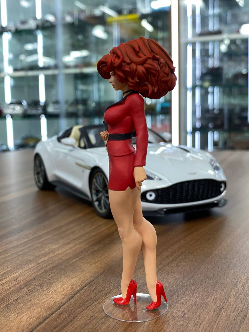 1/18 Resin - Miss Sara Bellum ( The Powerpuff Girls )(Hand Made / Painted) Scale Figure