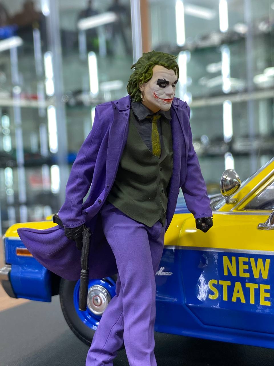 1/18 Resin - The Joker ( Heath Ledger ) (Hand Made / Painted) Scale Figure