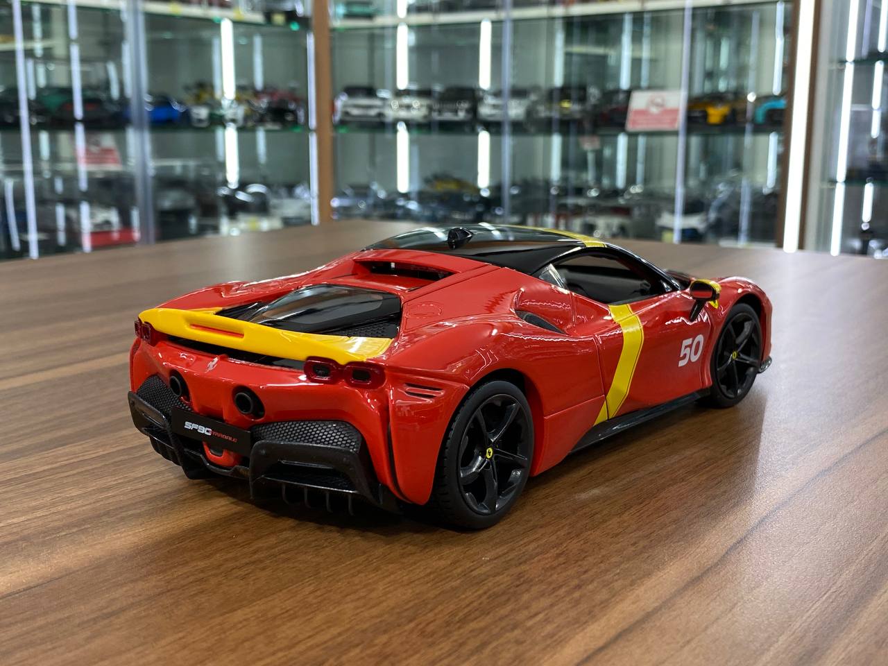 1/18 Diecast Full opening Bburago Ferrari SF90 Stradale Assetto Fiorano #50  Red / Yellow stripe