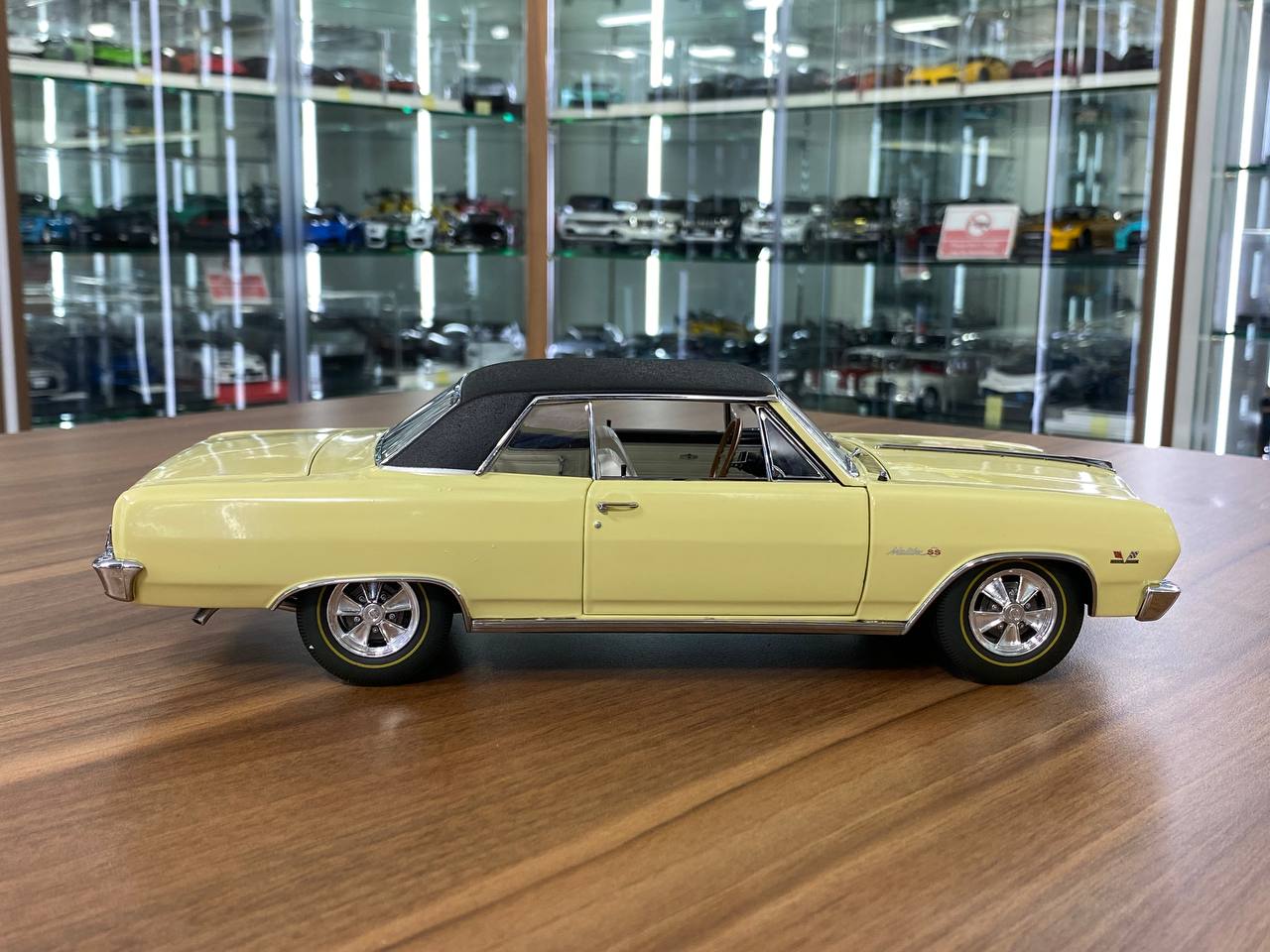 ExactDetail Replicas Chevrolet Z16 Malibu SS 396 Turbo Jet 1965 - 1/18 Diecast, Crocus Yellow